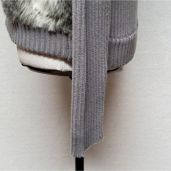 Victoria Harbour Vintage 1990s Faux Fur Ribbed Knit Mock Neck Sweater Jacket - Picture 6 of 14